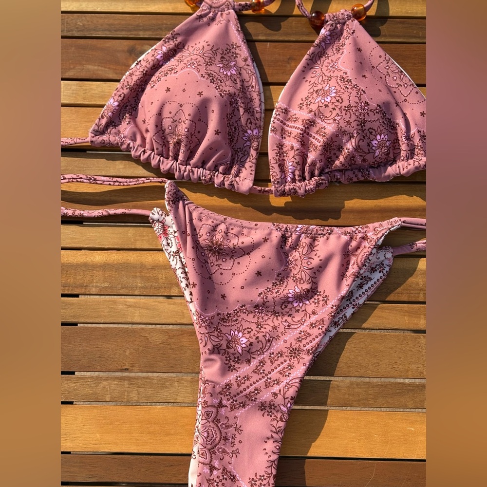 SMALL NWT Paisley Pink Blush Cream Mauve Reversible Adjustable String Bikini - Picture 10 of 10